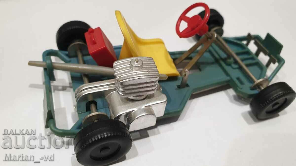 Аукцион Стара руска колекционерска количка картинг Аукцион Стара руска колекционерска количка картинг