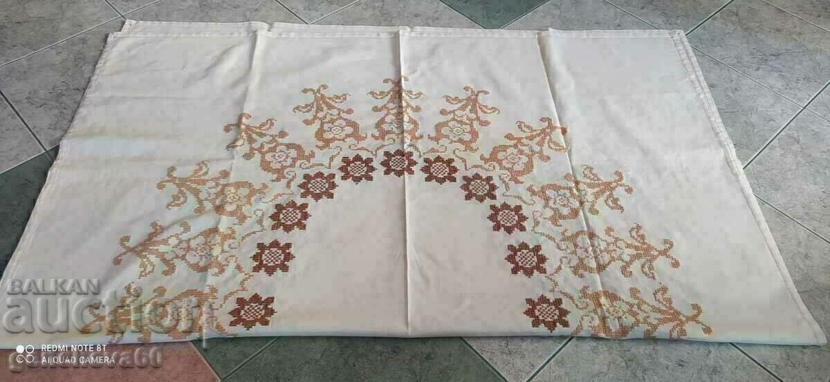 New tablecloth 130/158cm with hand embroidery with price € 15.00 | 29.34 BGN