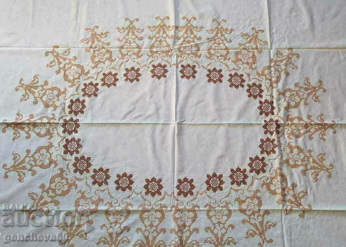Husa de masa 130/158cm cu broderie manuala - 5