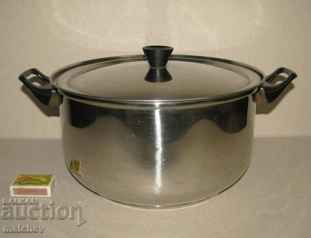 Pot 27 cm stainless Maibach bakelite handles preserved
