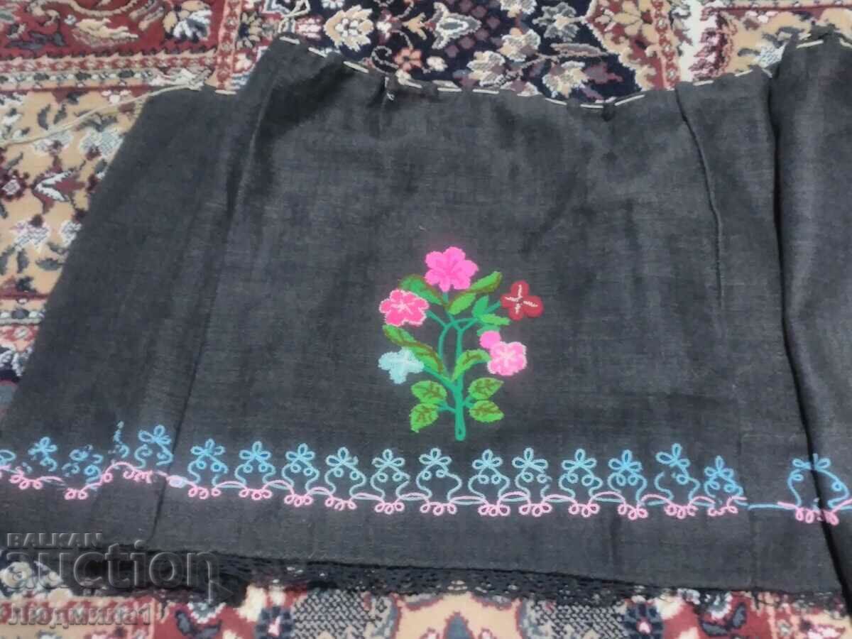 BRACHNIK with price 70.00 BGN | € 35.79 BRACHNIK with price 70.00 BGN | € 35.79