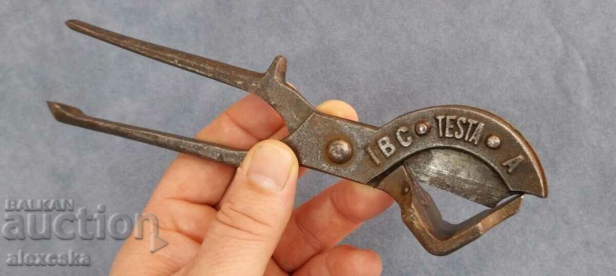 Old pliers - Germany with price 25.00 BGN | € 12.78 Old pliers - Germany with price 25.00 BGN | € 12.78