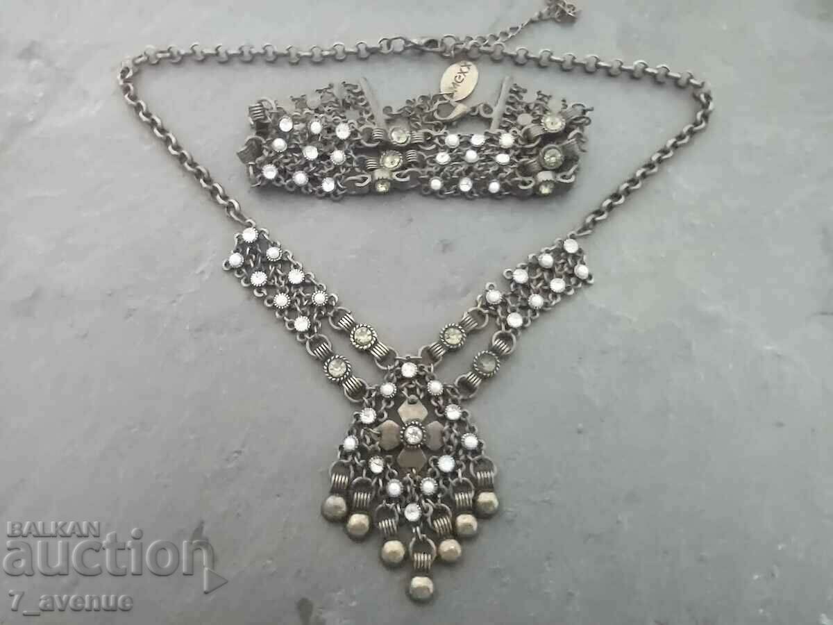 Necklace, jewelry with bracelet, branded, MEXX, 31.03.24 with price 199.00 BGN | € 101.75 Necklace, jewelry with bracelet, branded, MEXX, 31.03.24 with price 199.00 BGN | € 101.75