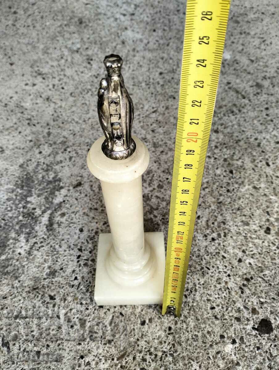 Auction A religious figure Auction A religious figure