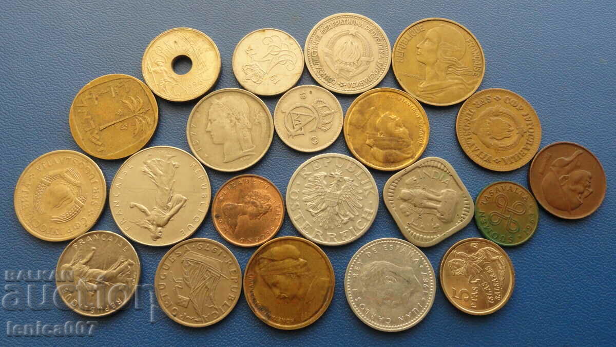 Монети (21 броя)