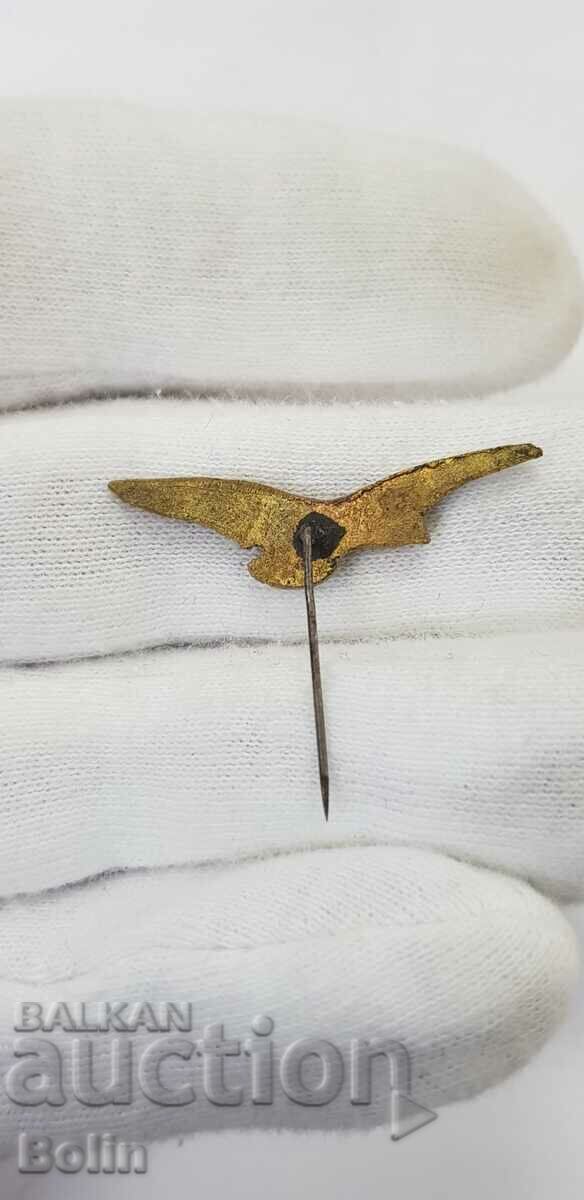 Σπάνιο στρατιωτικό σήμα πιλότου - Τσάρος Μπόρις Γ' με τιμή 240.00 BGN | € 122.71 Σπάνιο στρατιωτικό σήμα πιλότου - Τσάρος Μπόρις Γ' με τιμή 240.00 BGN | € 122.71