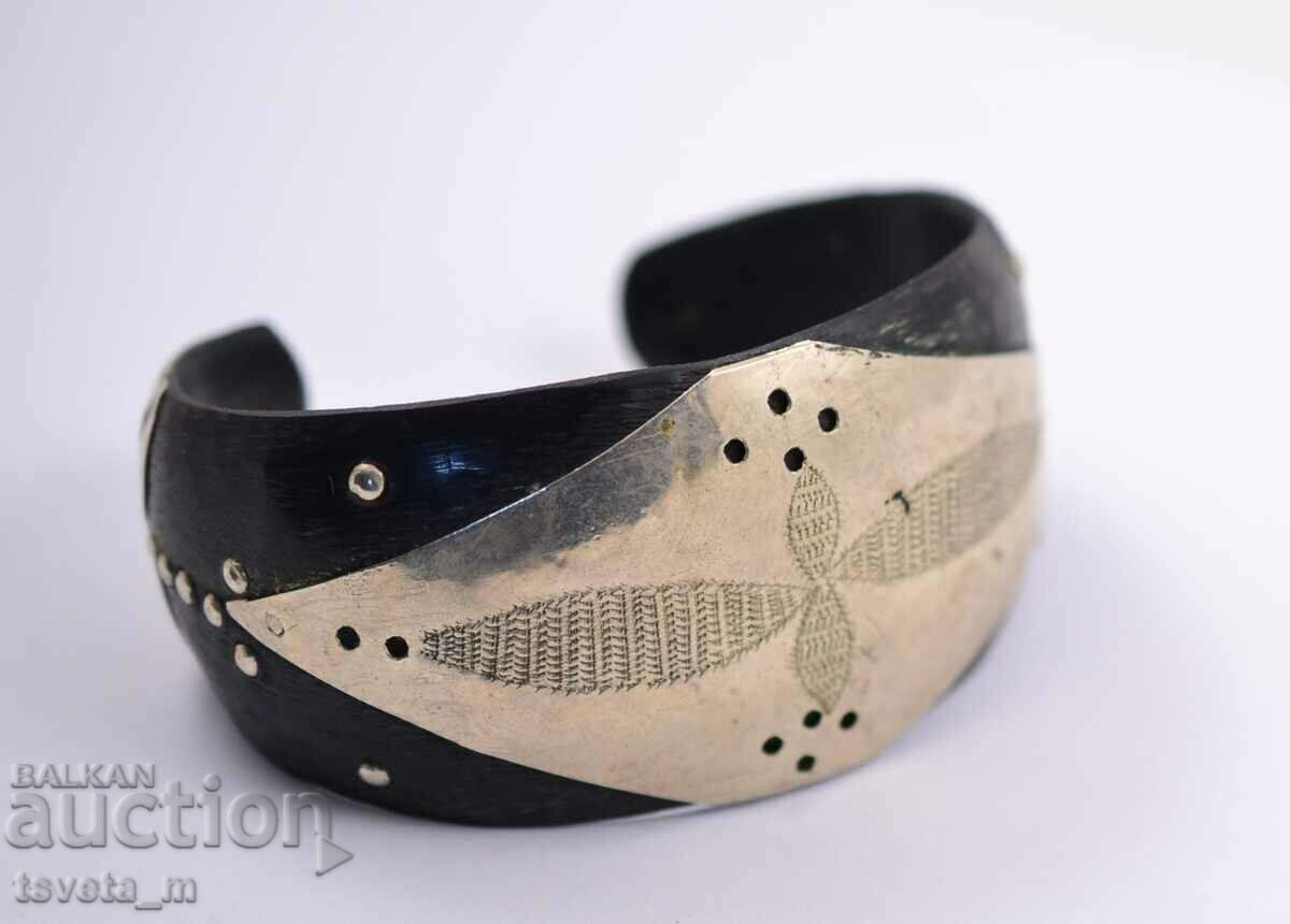 Horn bracelet with metal fittings - handmade, original