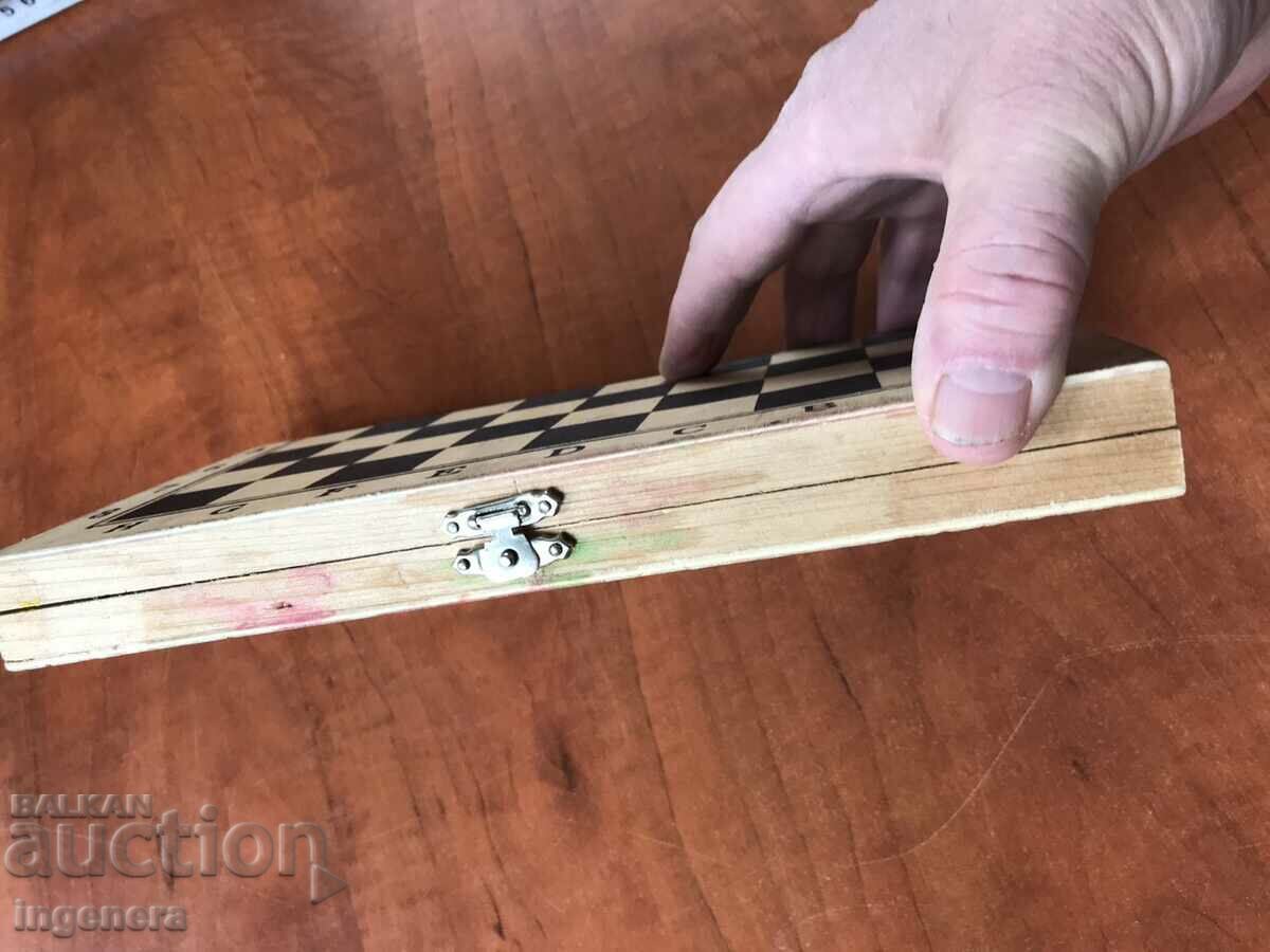 Delivery of CHESS BOX WOOD Delivery of CHESS BOX WOOD