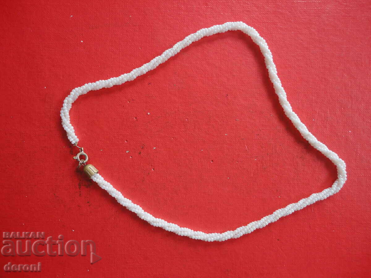 Παράδοση Υπέροχο κολιέ τσόκερ με χάντρες Παράδοση Υπέροχο κολιέ τσόκερ με χάντρες