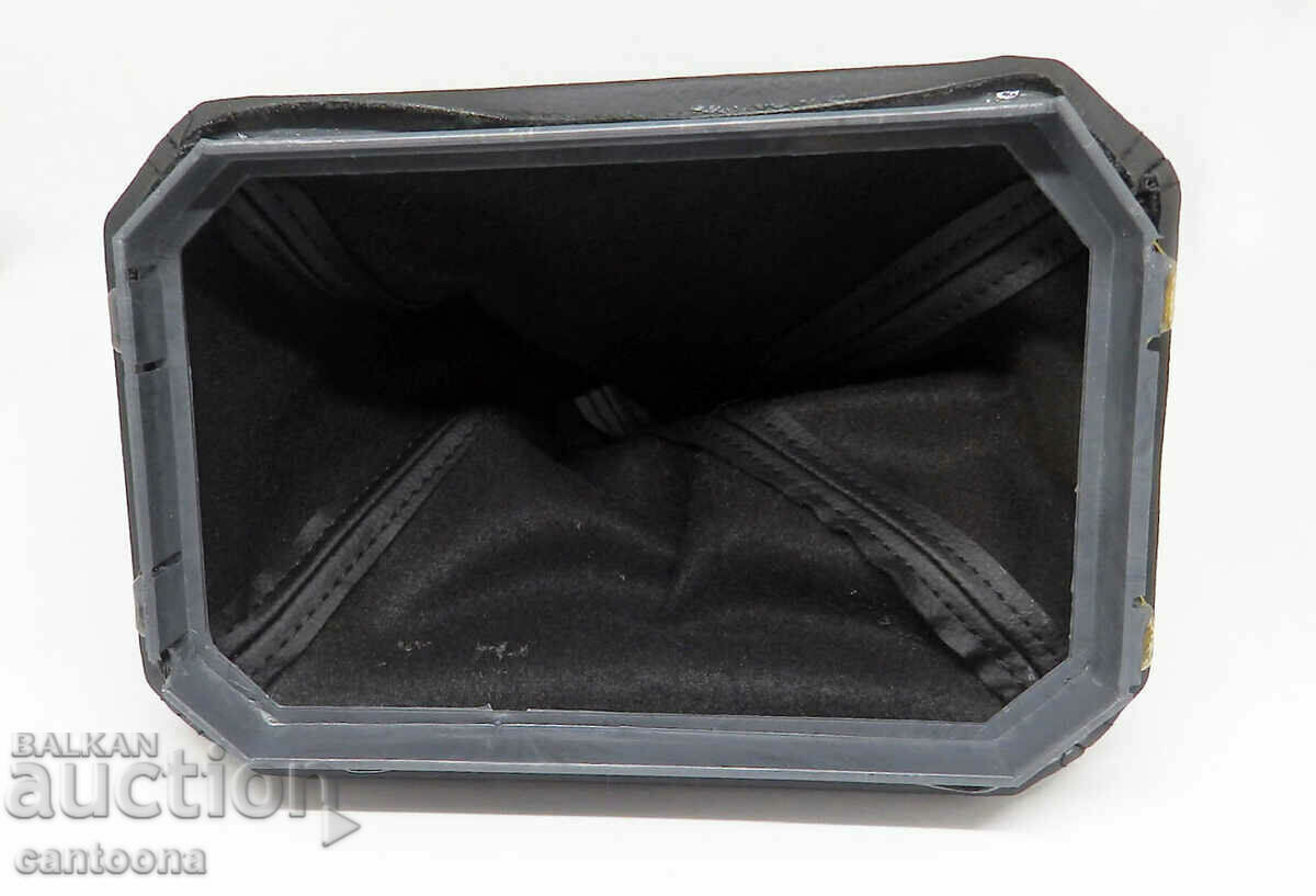 Licitație Manșon cu cadru schimbător pentru Opel Corsa C 2000-2006 Licitație Manșon cu cadru schimbător pentru Opel Corsa C 2000-2006