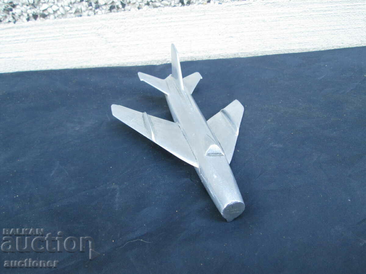 MODEL OF FIGHTER AIRCRAFT MIG? - DURALUMIN with price 30.00 BGN | € 15.34 MODEL OF FIGHTER AIRCRAFT MIG? - DURALUMIN with price 30.00 BGN | € 15.34