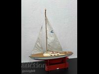 Collectible sailboat / sailboat. #5273