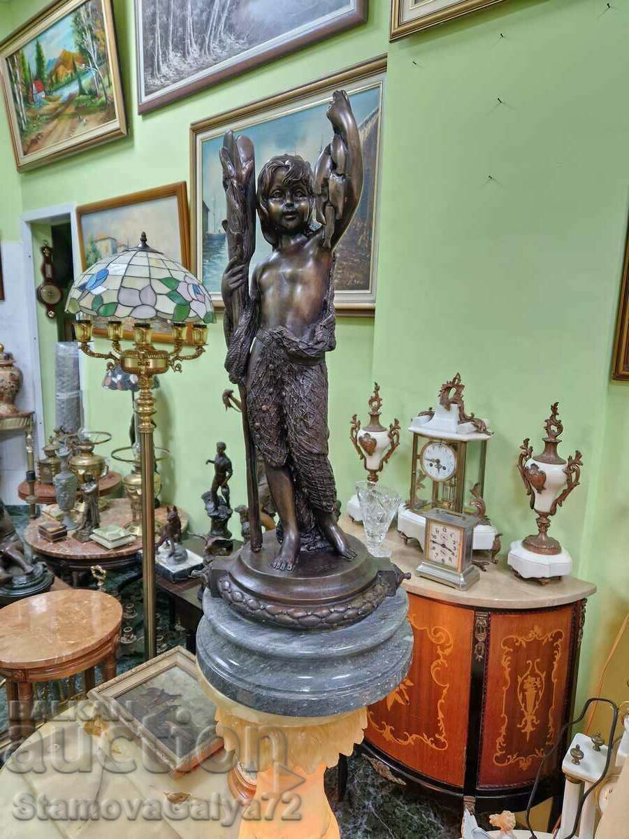 Уникална антикварна бронзова френска авторска фигура Уникална антикварна бронзова френска авторска фигура