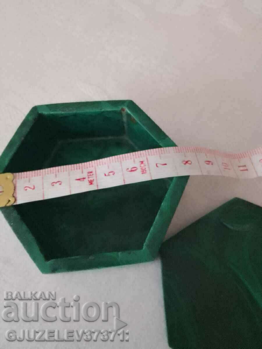 Δημοπρασία Εξαγωνικό κουτί από μαλαχίτη Δημοπρασία Εξαγωνικό κουτί από μαλαχίτη
