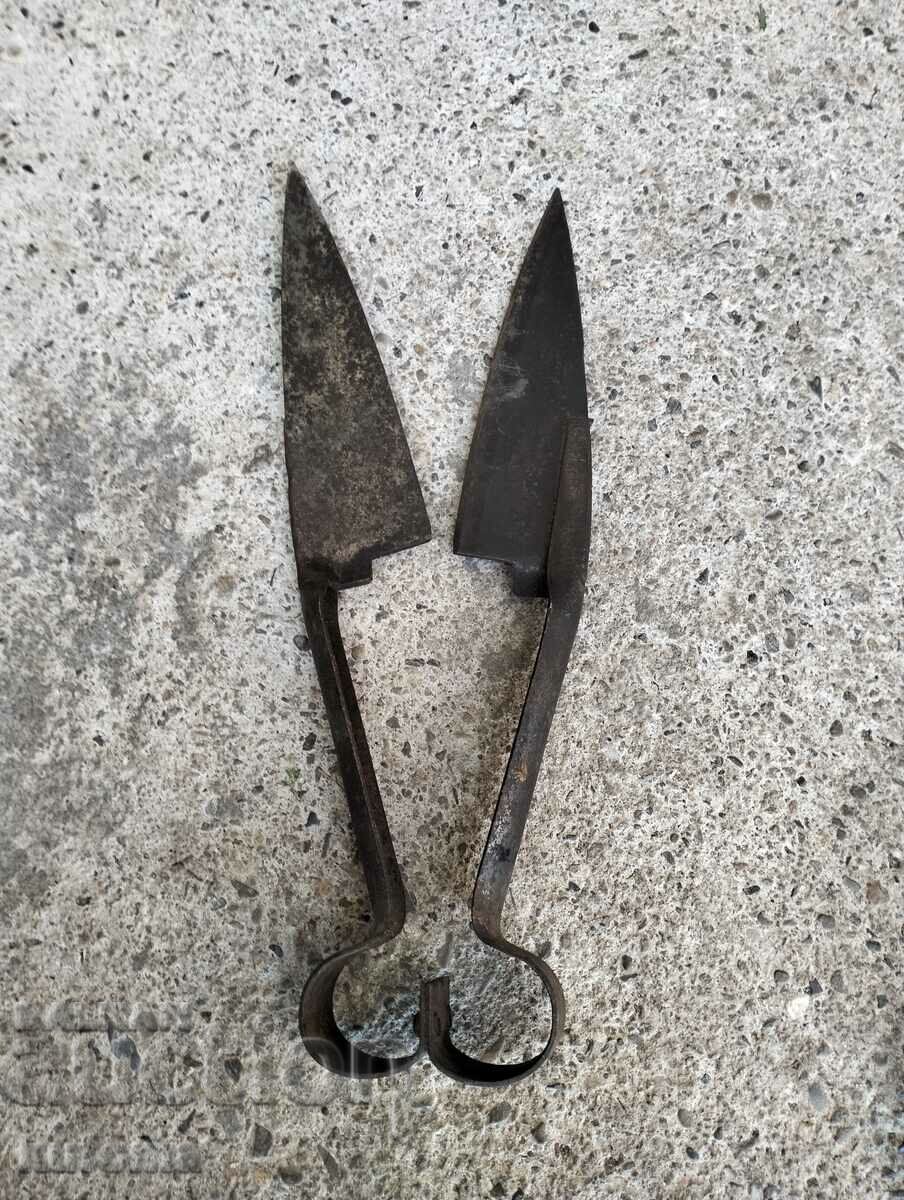 Shears for shearing sheep with price 9.99 BGN | € 5.11 Shears for shearing sheep with price 9.99 BGN | € 5.11