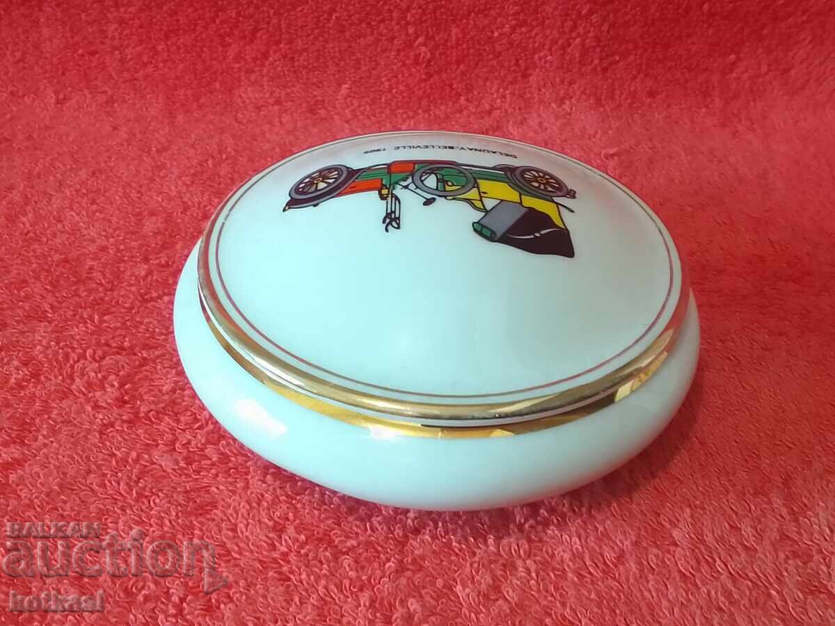 Old porcelain jewelry box marked LIMOGES gilding - 7