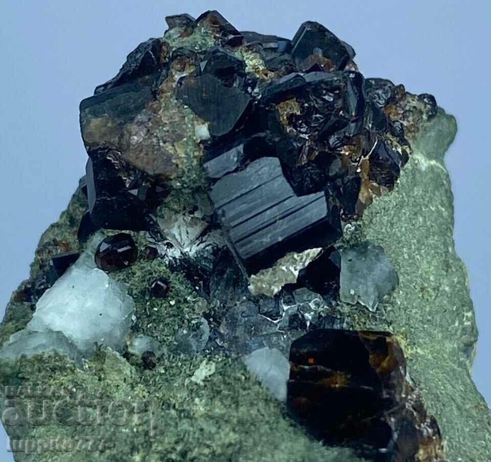 38 γραμμάρια φυσικού βεσουβιανίτη με αλβίτη σε μια μοναδική μήτρα με τιμή 155.00 BGN | € 79.25 38 γραμμάρια φυσικού βεσουβιανίτη με αλβίτη σε μια μοναδική μήτρα με τιμή 155.00 BGN | € 79.25