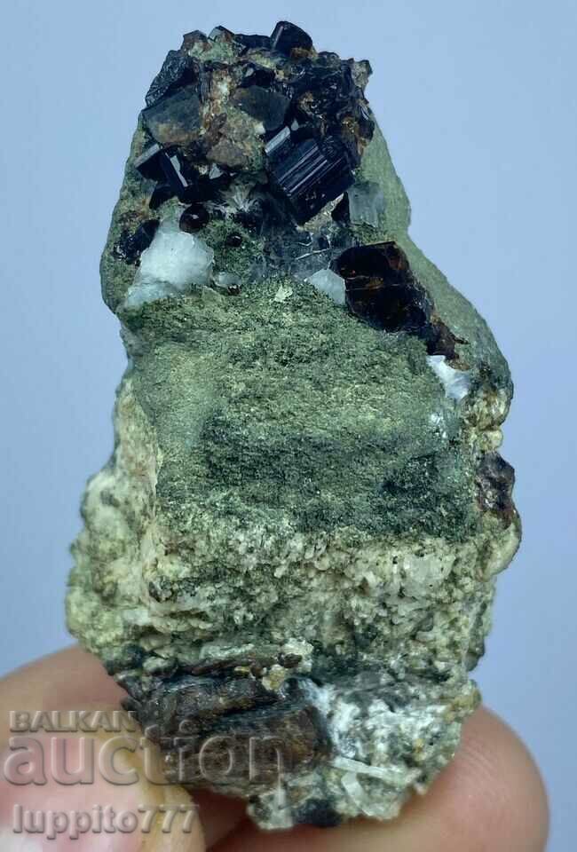 38 γραμμάρια φυσικού βεσουβιανίτη με αλβίτη σε μια μοναδική μήτρα - 5 38 γραμμάρια φυσικού βεσουβιανίτη με αλβίτη σε μια μοναδική μήτρα - 5