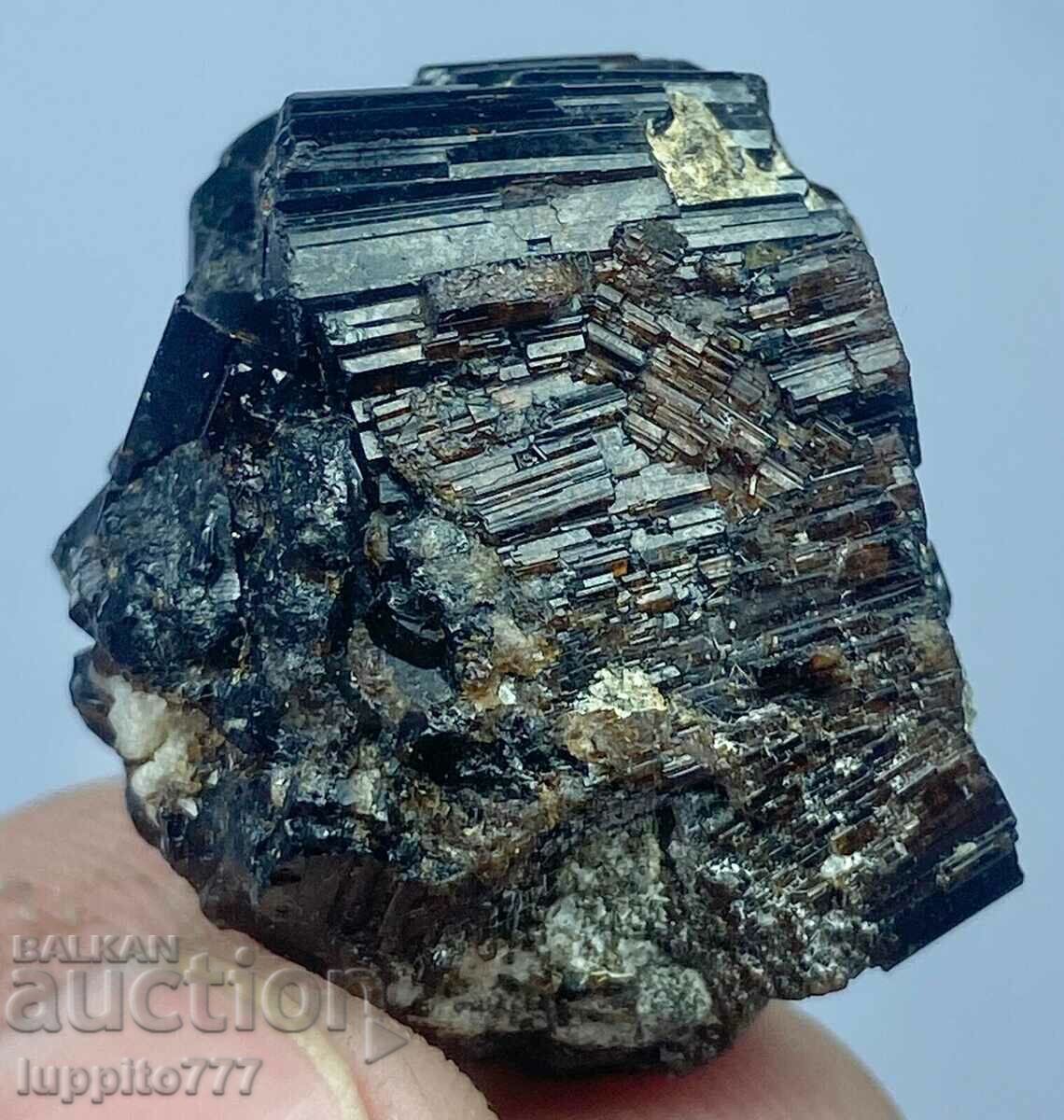 20 grams of natural vesuvianite specimen unique