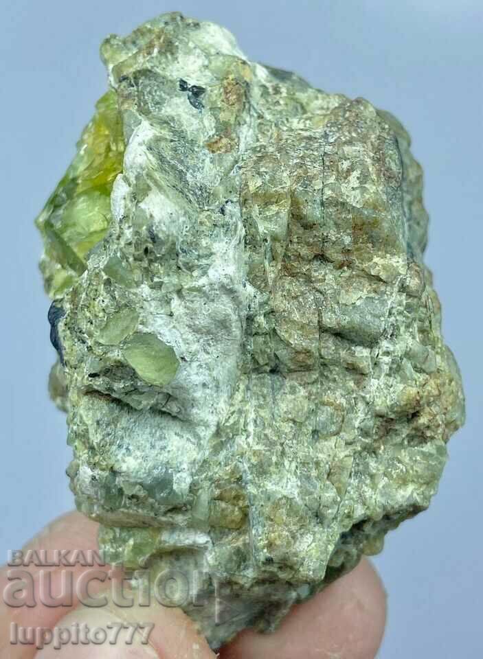 66 γραμμάρια φυσικού περίδοτου σε μια μοναδική μήτρα - 5