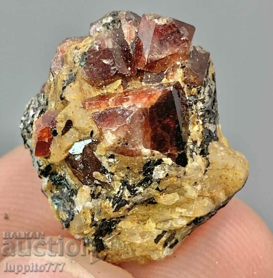 10 grams of natural red zircon per unique matrix with price 145.00 BGN | € 74.14 10 grams of natural red zircon per unique matrix with price 145.00 BGN | € 74.14