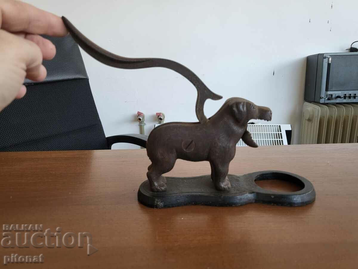 Auction Antique cast iron nutcracker Auction Antique cast iron nutcracker