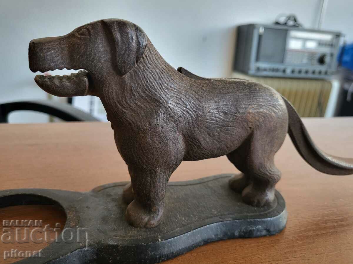 Antique cast iron nutcracker - 6 Antique cast iron nutcracker - 6