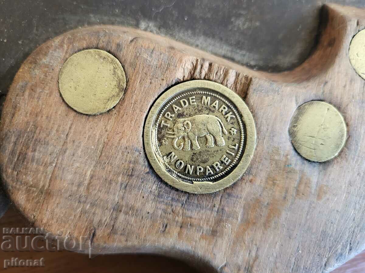 Auction NONPAREIL antique saw Auction NONPAREIL antique saw