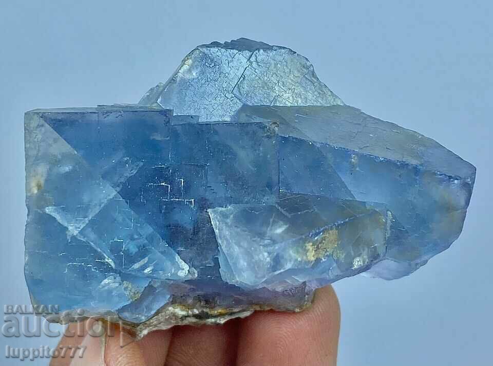 78 de grame de fantomă de fluorit albastru natural pe matrice unică