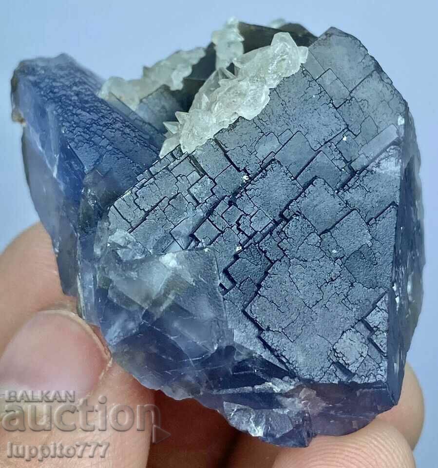 69 de grame de fantomă de fluorit albastru natural pe matrice unică cu preț 165.00 BGN | € 84.36 69 de grame de fantomă de fluorit albastru natural pe matrice unică cu preț 165.00 BGN | € 84.36