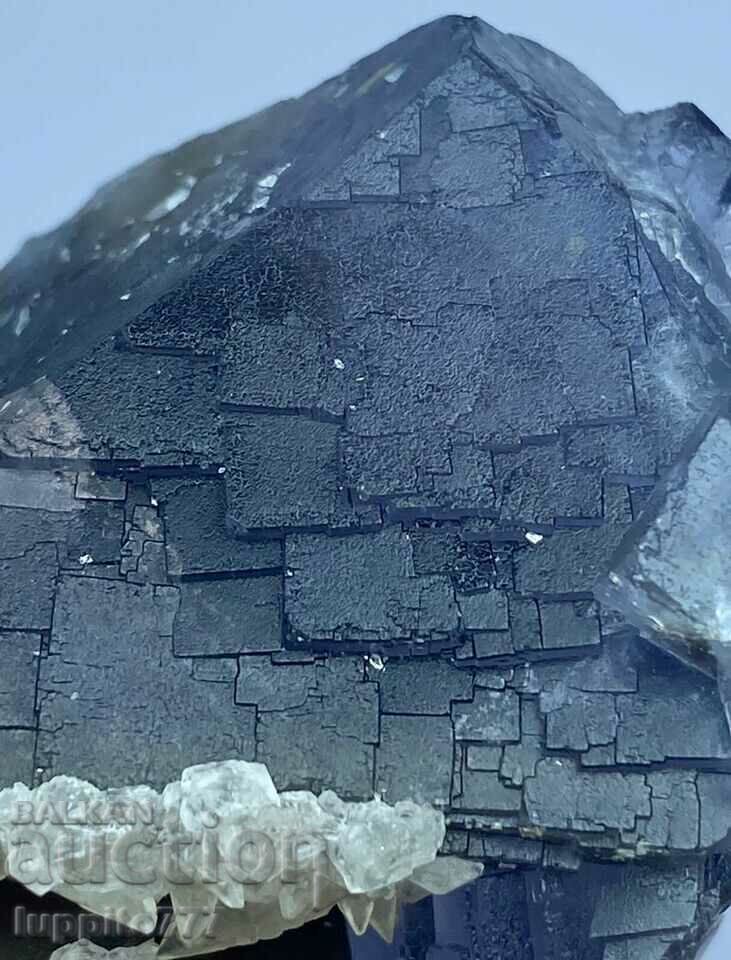 Livrarea 69 de grame de fantomă de fluorit albastru natural pe matrice unică Livrarea 69 de grame de fantomă de fluorit albastru natural pe matrice unică