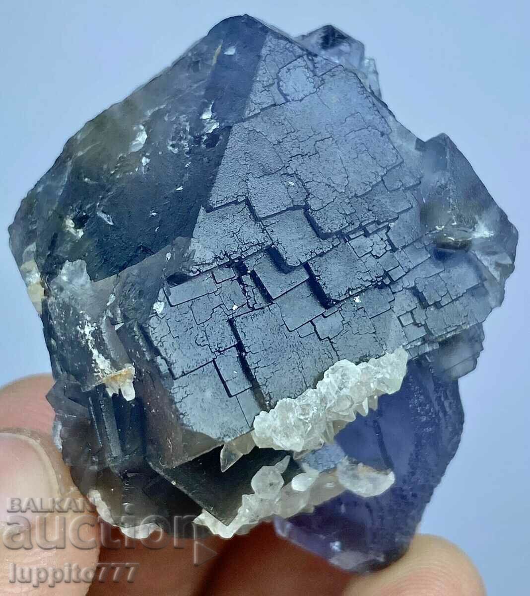 69 γραμμάρια φυσικού φάντασμα μπλε φθορίτη σε μήτρα μοναδικό