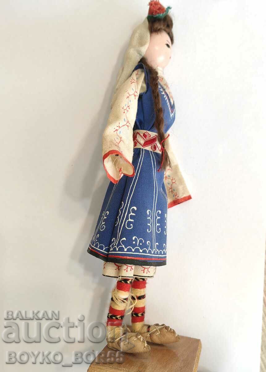Auction Bulgarian Social Doll Folk Costume Balkantourist Burgas 1972 Auction Bulgarian Social Doll Folk Costume Balkantourist Burgas 1972