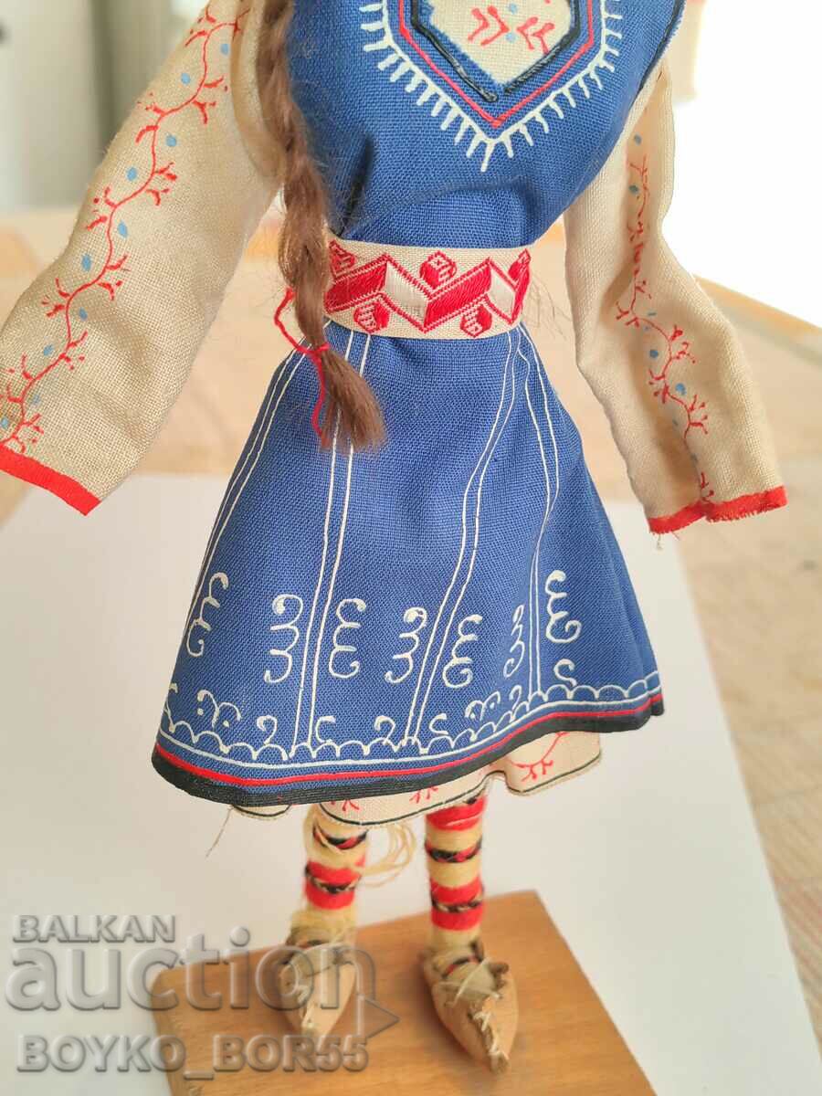 Bulgarian Social Doll Folk Costume Balkantourist Burgas 1972 - 5 Bulgarian Social Doll Folk Costume Balkantourist Burgas 1972 - 5