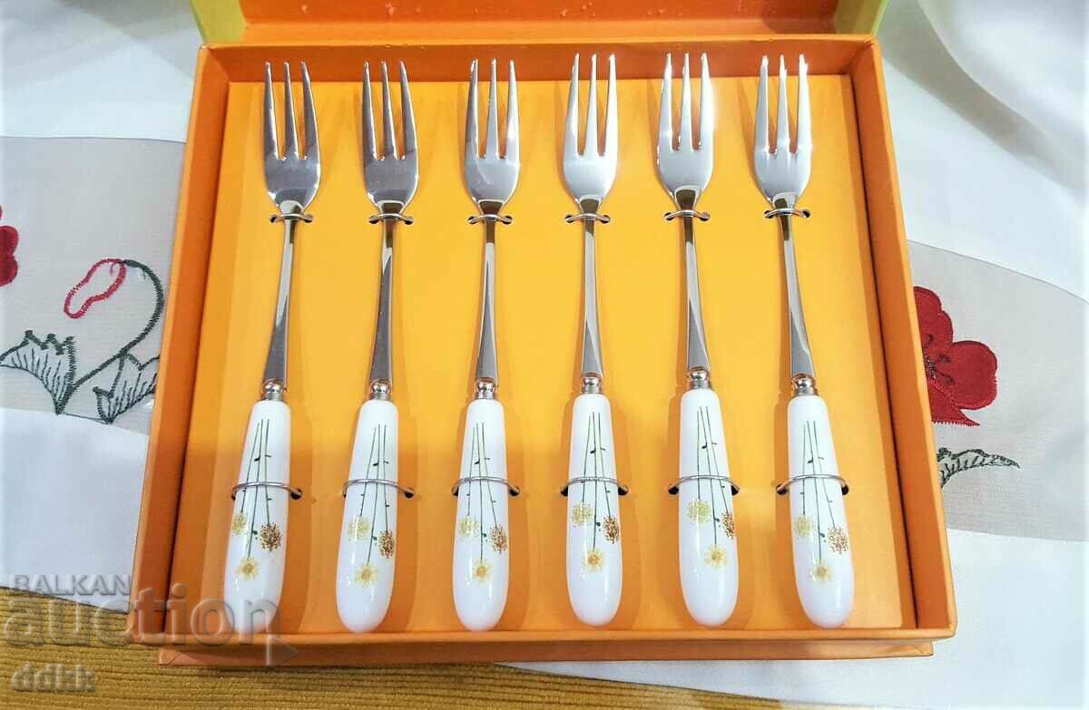 AYNSLEY new china daisies forks from England