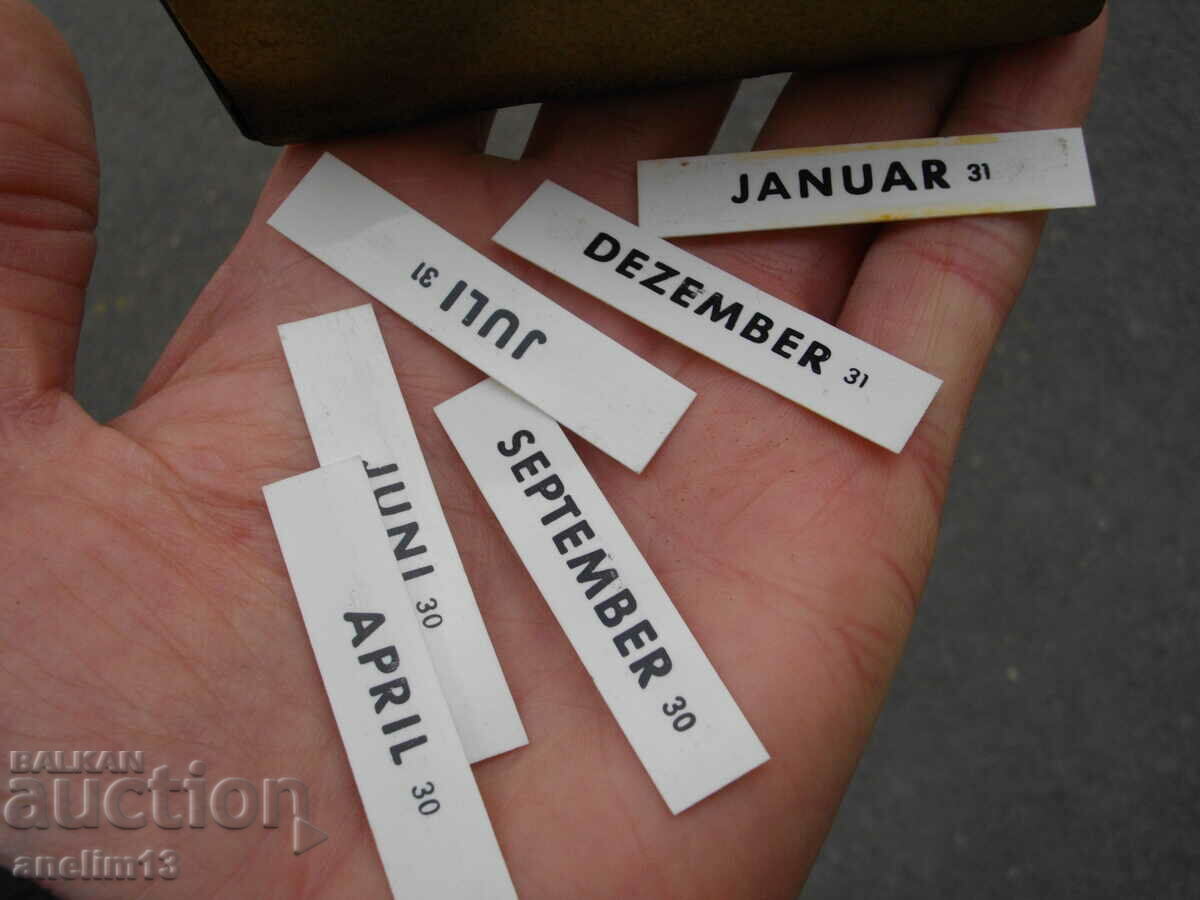 OLD DESKTOP METAL DATE BOX - 6 OLD DESKTOP METAL DATE BOX - 6