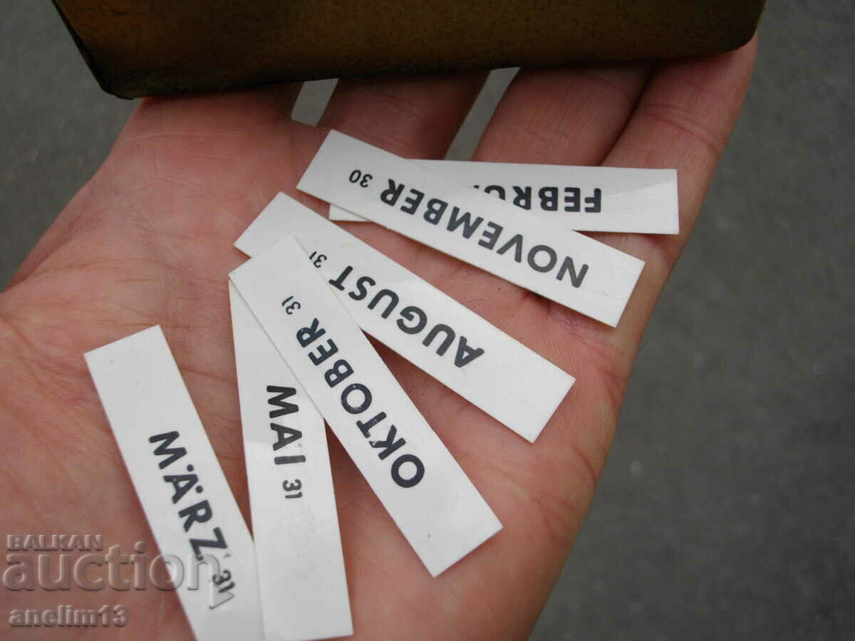 OLD DESKTOP METAL DATE BOX - 7 OLD DESKTOP METAL DATE BOX - 7