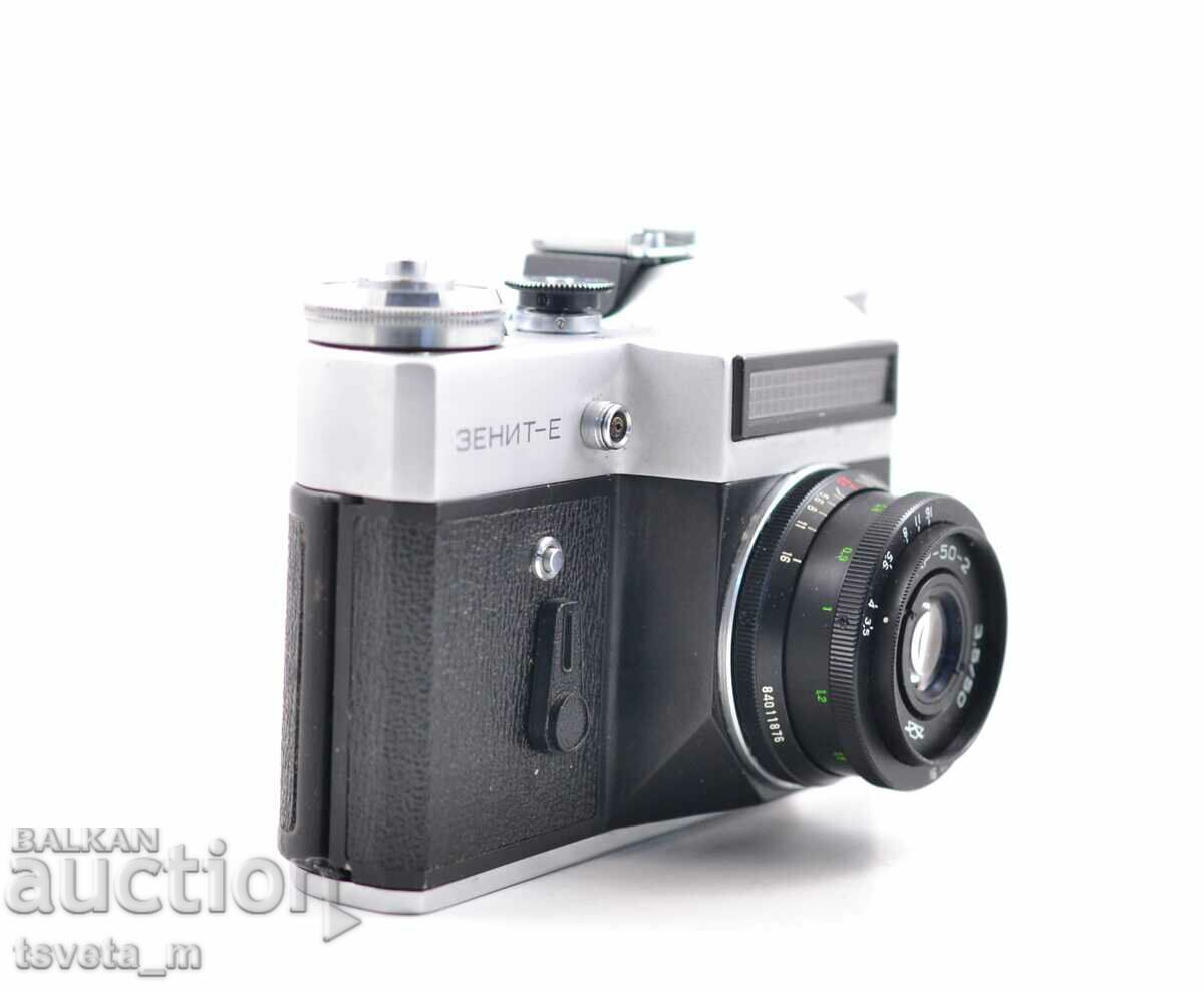 Licitație Aparat foto ZENIT E USSR + Lens Industar 50-2 3.5/50