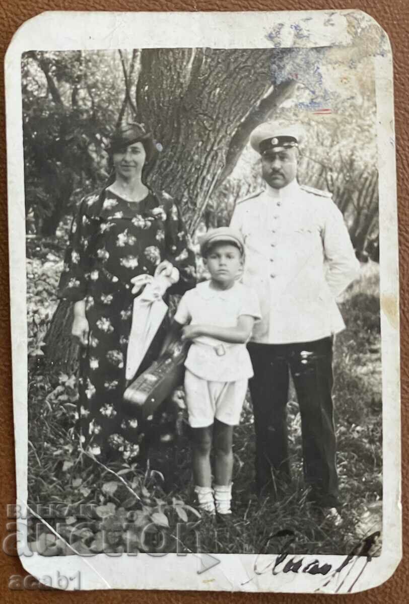 An officer with his family
