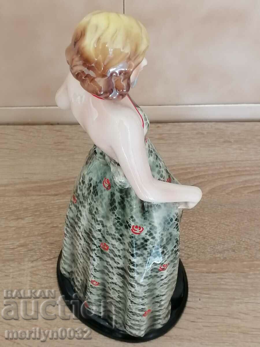 Old porcelain figure, plastic, statuette, porcelain with price 228.00 BGN | € 116.57 Old porcelain figure, plastic, statuette, porcelain with price 228.00 BGN | € 116.57