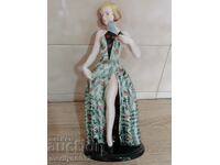 Figurină veche din porțelan, plastic, statuetă, porțelan