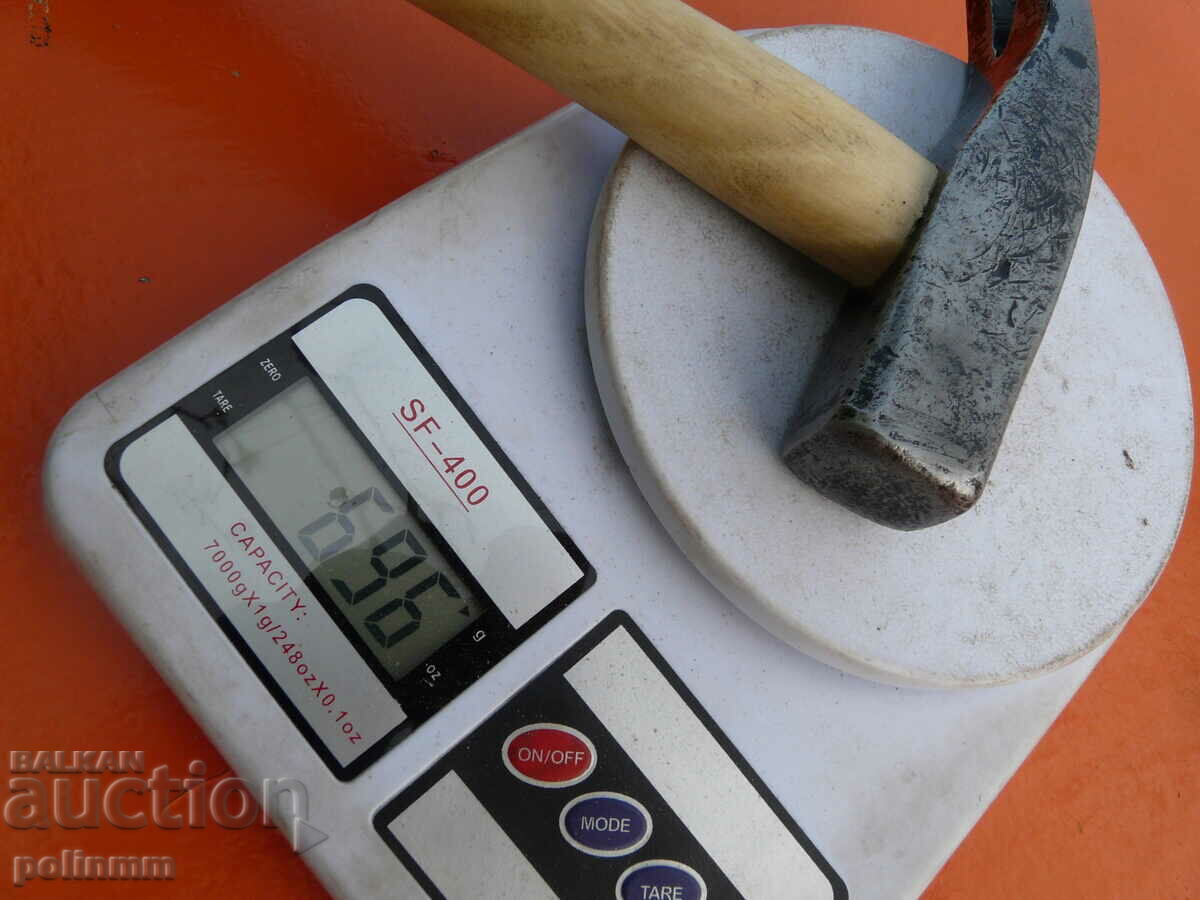 Old Craftsman's Hammer - 250 - 5 Old Craftsman's Hammer - 250 - 5