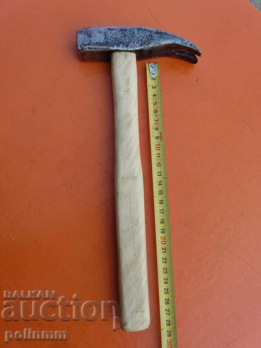 Old Craftsman's Hammer - 250