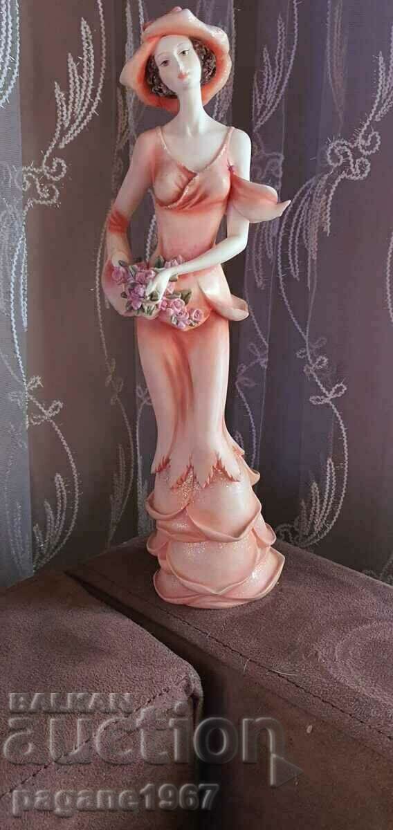 A beautiful Leonardo-marked figurine with price 75.00 BGN | € 38.35