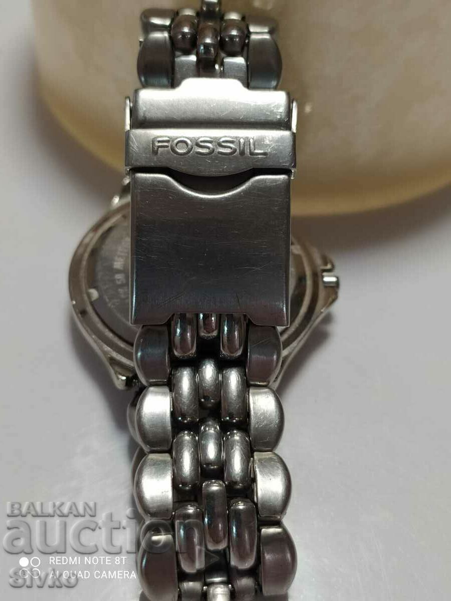 FOSSIL watch with price 29.99 BGN | € 15.33 FOSSIL watch with price 29.99 BGN | € 15.33