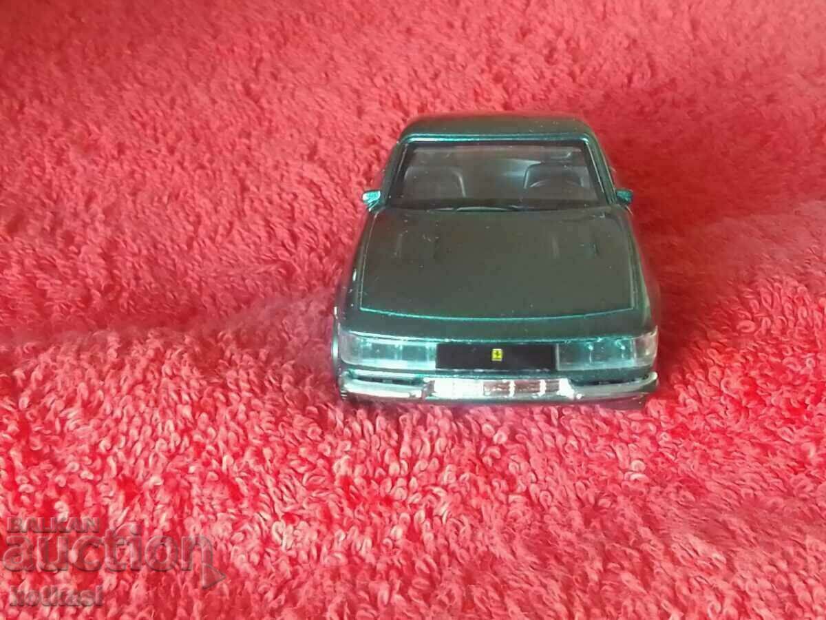 Auction  Old model car burago Ferrari 365 GTB4 1/43