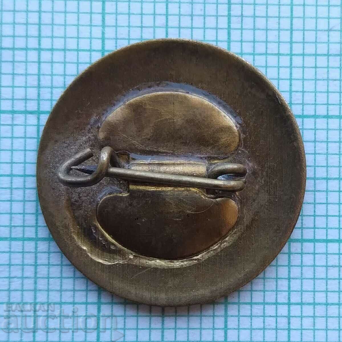 Auction 15587 Badge - Creativity daring deeds Auction 15587 Badge - Creativity daring deeds