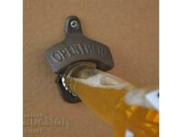 Deschizător de bere vintage montat pe perete /c