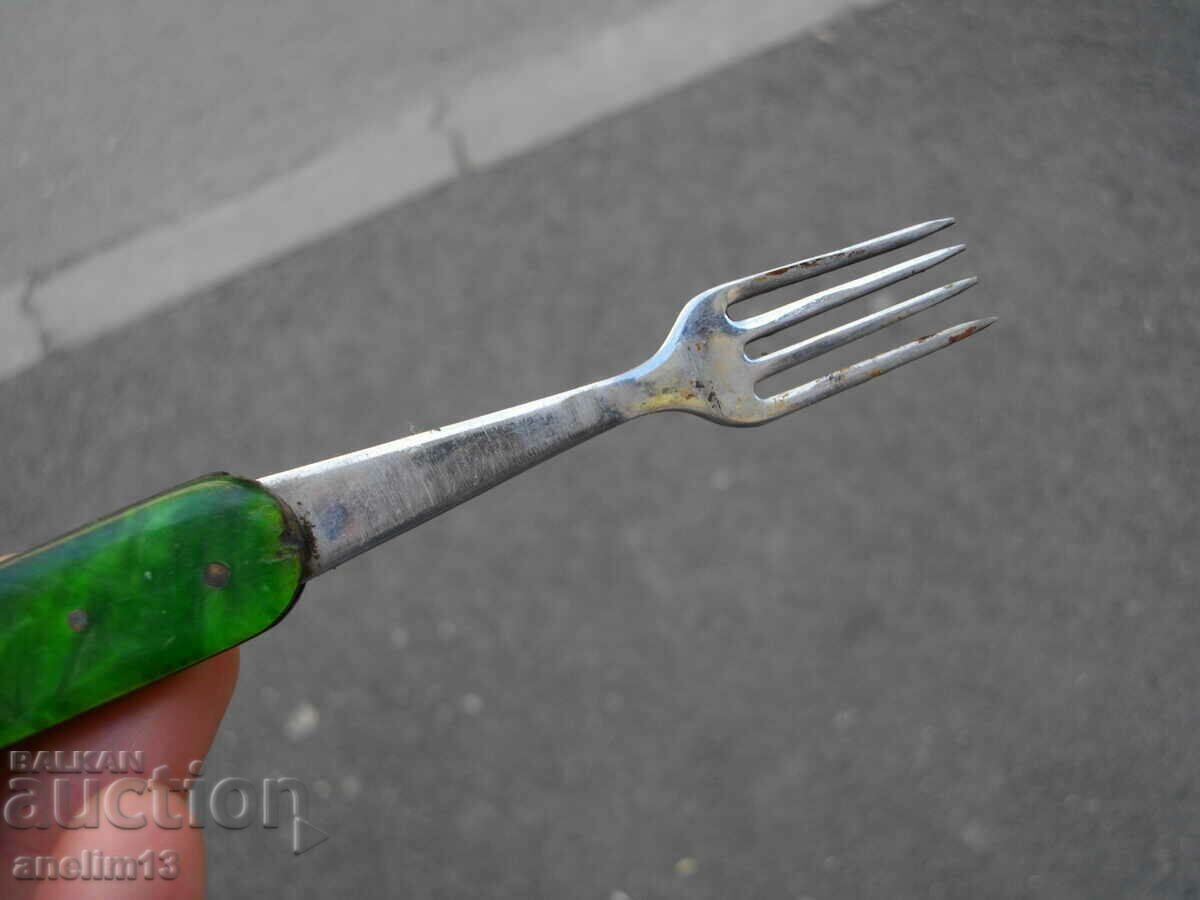 COLLECTIBLE BULGARIAN POCKET KNIFE HAMMER AND SICKLE VT - 5