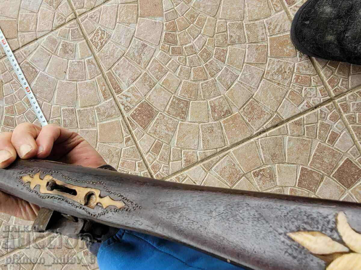 Δημοπρασία Τοφέκι, πυριτόλιθος, εύζη, κούρεμα, μπόιλιες Δημοπρασία Τοφέκι, πυριτόλιθος, εύζη, κούρεμα, μπόιλιες